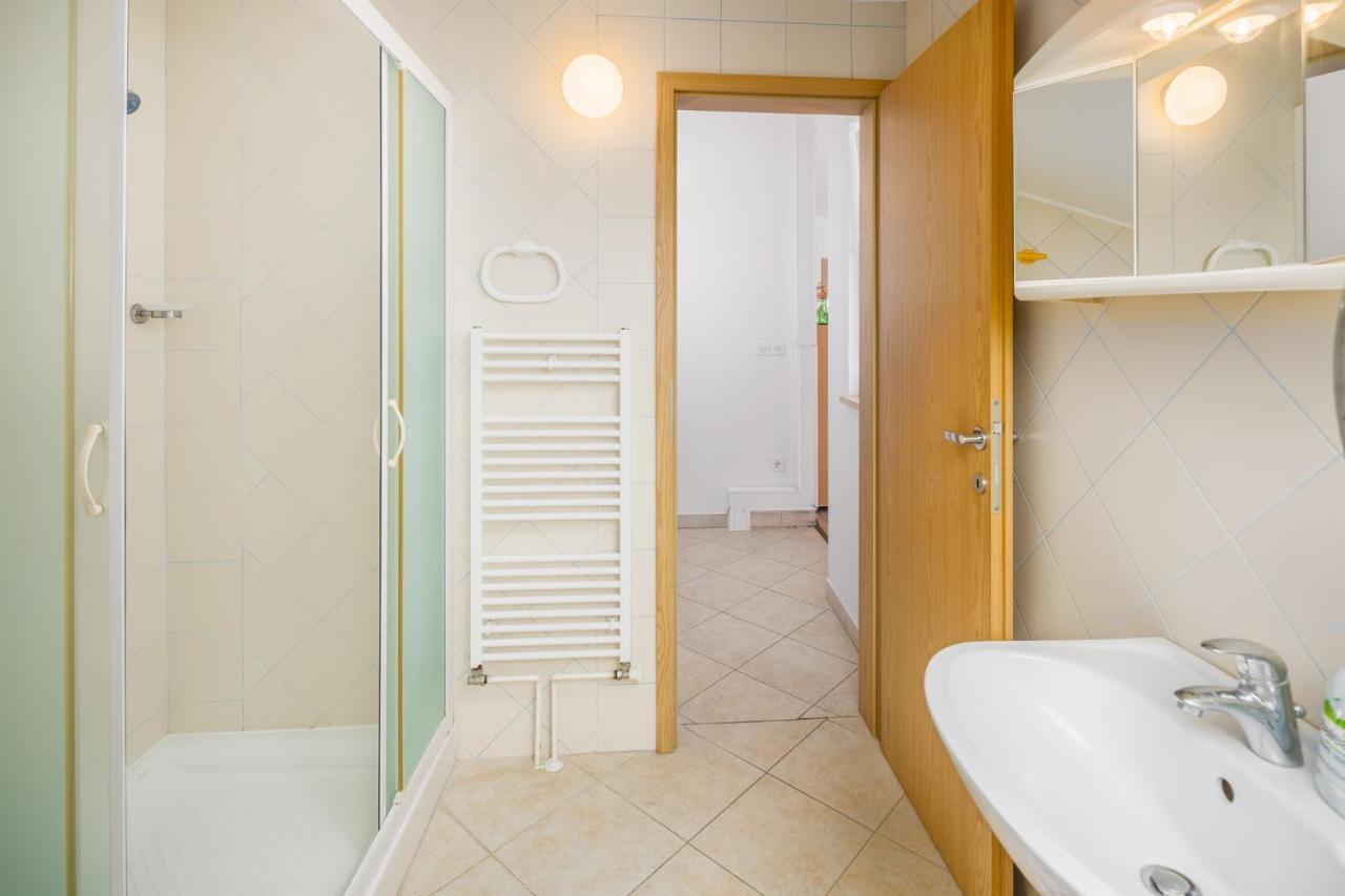 Sea Star With Stunning Sea View Appartement Poreč Buitenkant foto